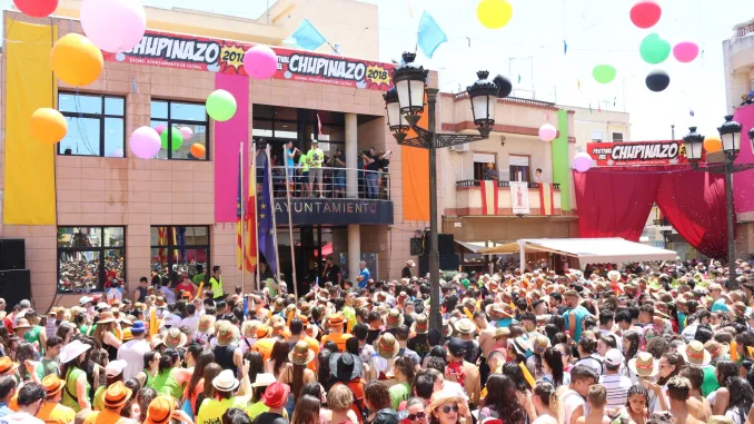 Una multitudinaria pelea en Catral tras una noche de sevillanas deja varios heridos